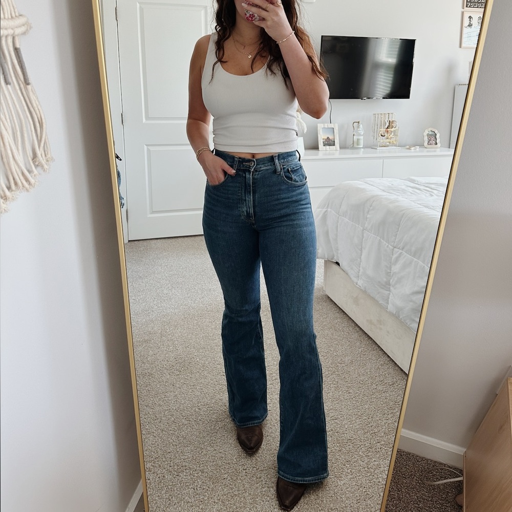 Abercrombie & Fitch The Flare Ultra High Rise Jeans